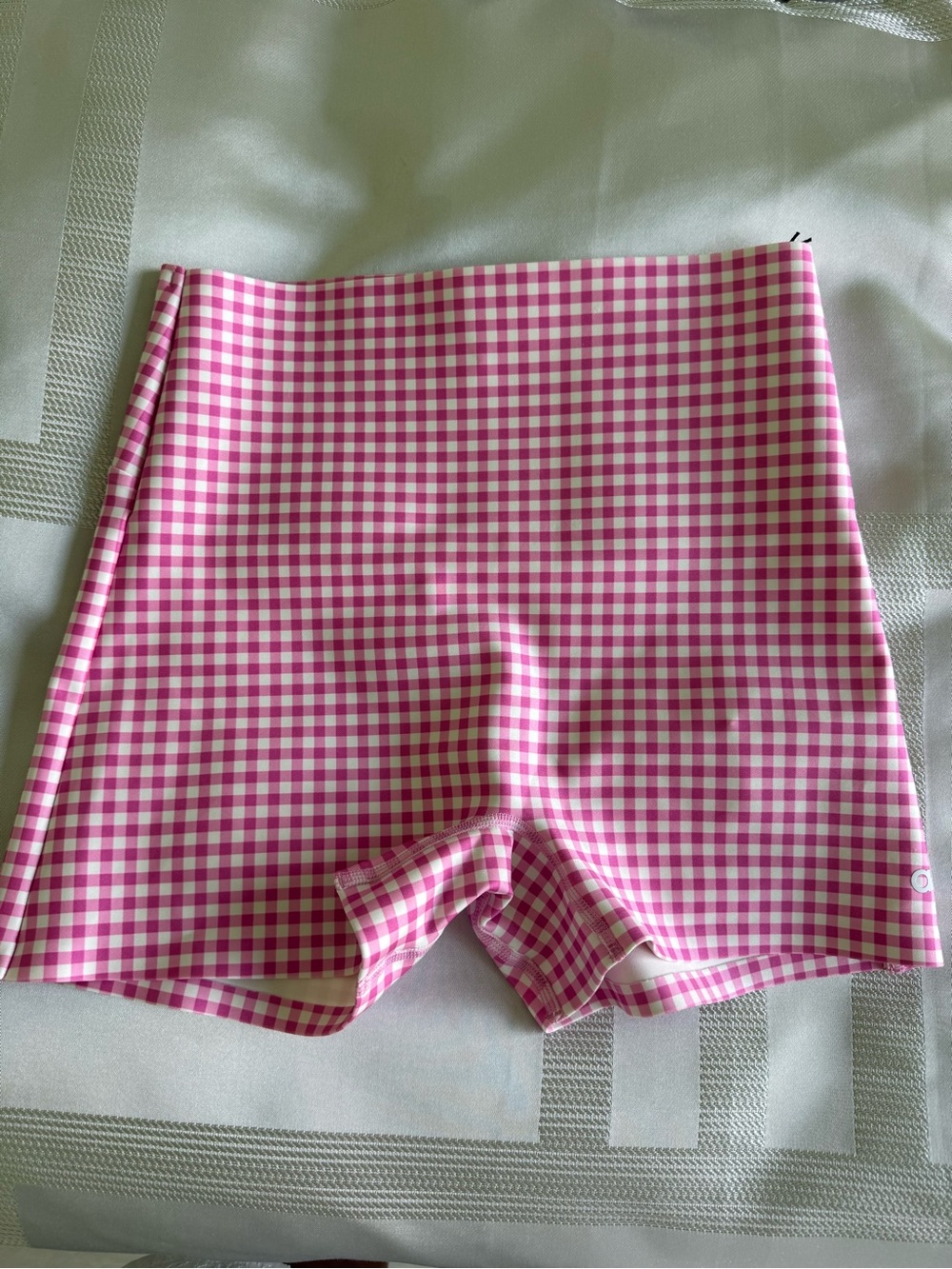 ALO Paradise Pink Gingham Women’s High-Rise Sleek Bike Shorts XXS NWT